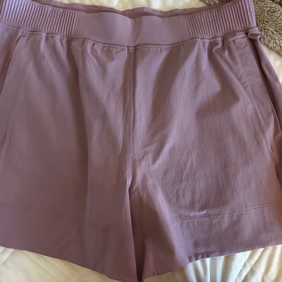 Lululemon Stretch Woven 4” shorts - Picture 1 of 3